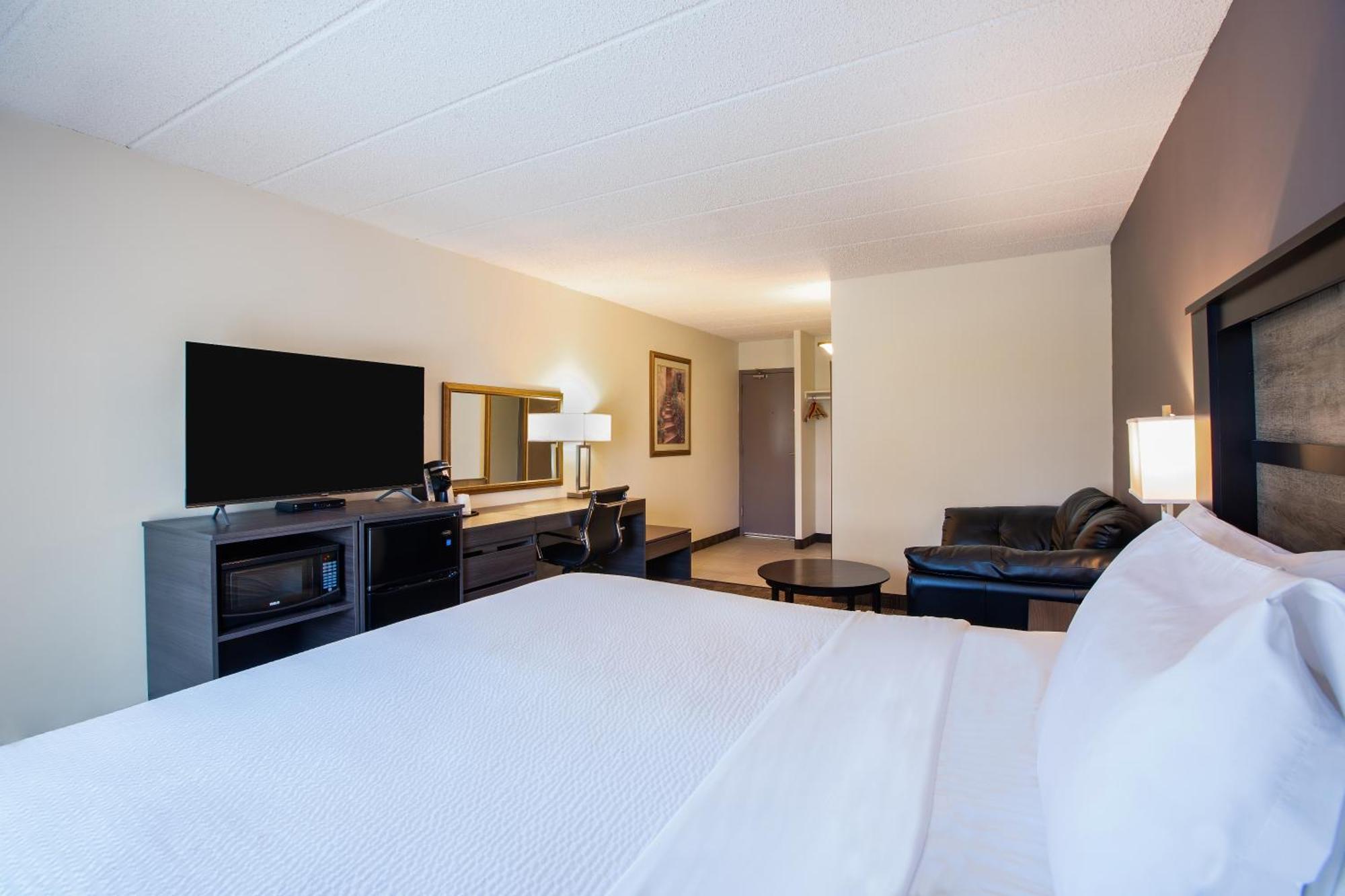 Days Inn By Wyndham Sudbury & Conference Centre Dış mekan fotoğraf